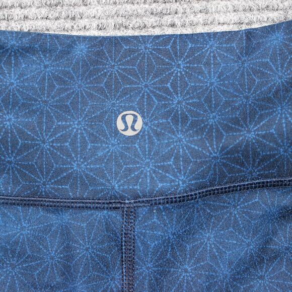 Lululemon Wunder Under Crop Women 6 Blue Geo Star Print 22” High Rise - Picture 6 of 9